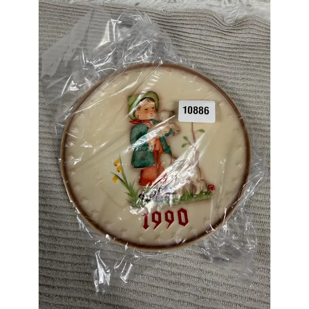 1990 Goebel Hummel Annual Plate HUM 286 West Germany 7.5